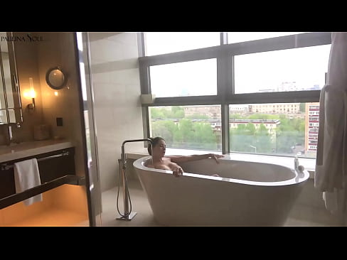 ❤️ Une énorme nana se branlant passionnément la chatte dans la salle de bains ❤❌ Vidéo anal at porn fr.porn-impact.ru ❌️❤